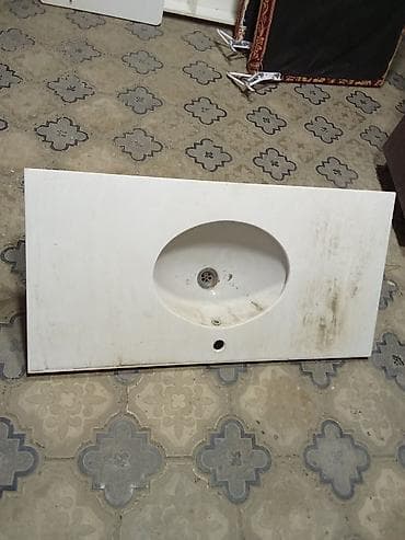 tulpan qiyməti: Hamam üçün tezgahüstü lavabo paneli - Material: ağ kompozit/daş panel — 1