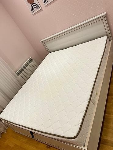 Taxt satilir, 1.60 en 200 uzunluq Bazalı Matras daxil Embawood 200