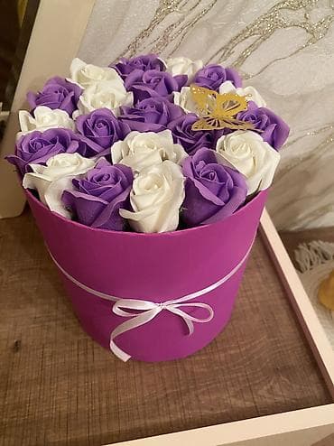 Satilirlar endirim olub gul buketler 10-16-20m — 2