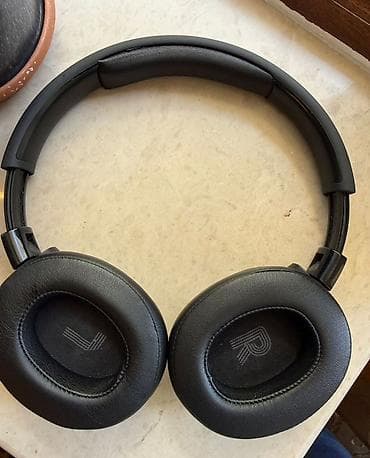 bluetooth nauşnik: Qulaqcıq – simsiz, over‑ear dizayn Xüsusiyyətlər: - Qapalı, qulaqüstü — 2