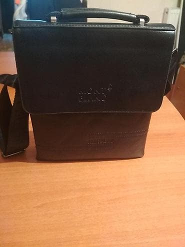 Kişi üçün Çanta satılır.Heç işlənməyib. Heç bir problemi yoxdur. 100