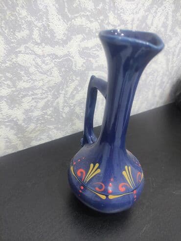 denizde qiz sekilleri: Bir vaza, Keramika — 1