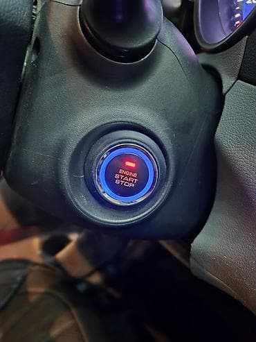 hyundai accent 2012: Hyundai Elantra: 1.8 l | 2014 il Sedan — 5