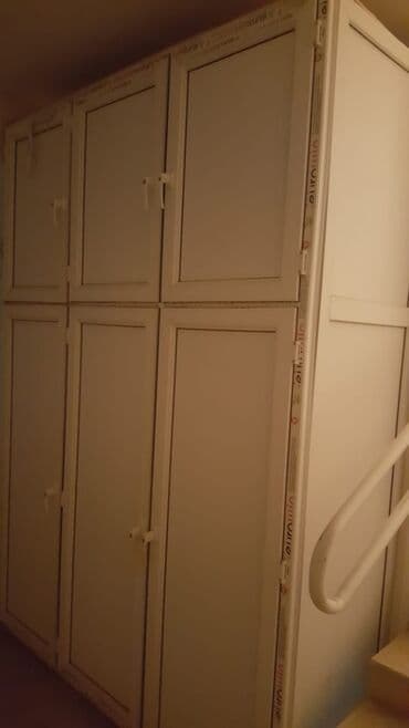 dolab dəhliz: Bloklara plastik şkafların yığılması Polkalarin yığılması Plastik — 2