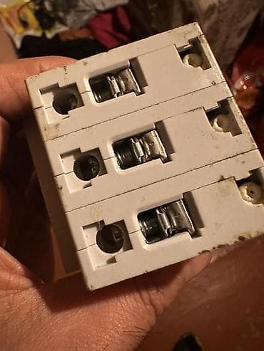 qaz acari: Siemens Elektrik avtomat, 3 faza, 400 Vt, Kredit yoxdur, Zəmanətli, Ünvandan götürmə, Ödənişli çatdırılma — 9