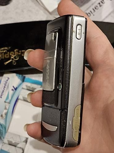 sur mikrofon: Sony Ericsson K750i mobil telefon Xüsusiyyətlər: - Rəng: qara/gümüş - — 3