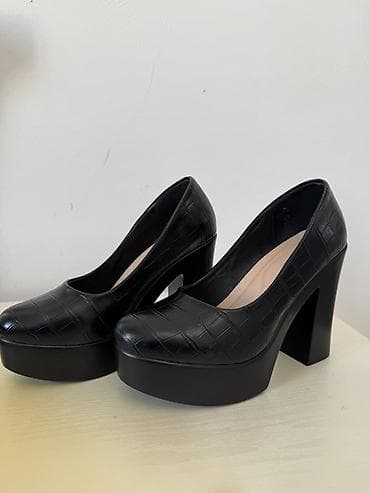 Ölçü: 37, rəng - Qara, İşlənmiş