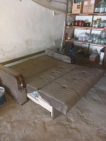 Di̇van-kravat, Açılan, Bazalı, Parça — 2