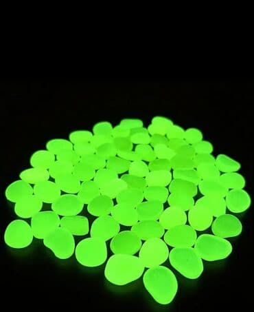 zumrud daşı: Fosfor daslar 1ededi 0.30 qepik 100den cox sifariw edenelere — 1