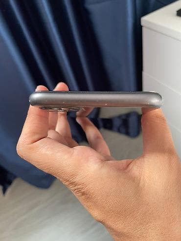 iphone 11 elde: IPhone 11, 64 GB, Space Gray, Face ID — 8