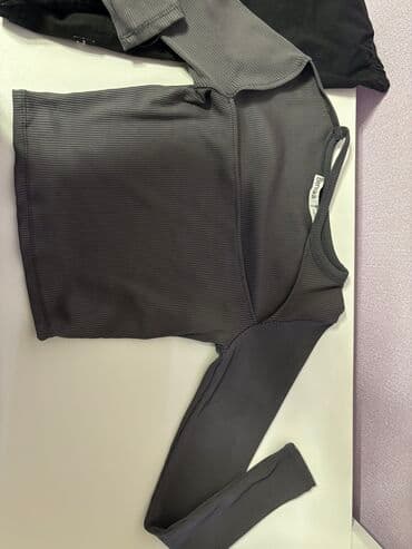 женские футболки и майки в полоску: Кофта бершка 😻
носилась 1 раз, состояние идеальное
размер XS — 2