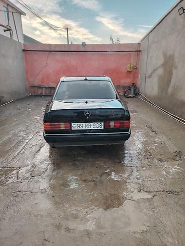 kompressor teh: Mercedes-Benz 190 (W201): 2.2 l | 1991 il Sedan — 4