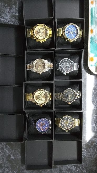 Yeni, Qol saatı, rəng - Qızılı