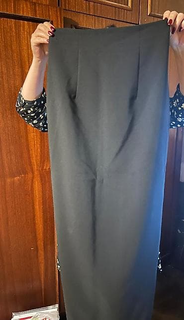 Dəstlər, kostyumlar: Qara qadın dəst – pencək üslublu bluz və ətək - Rəng: klassik qara - — 2