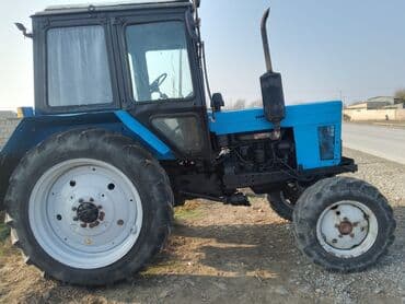 авто азербайджан: Traktor MTZ 82, mavi–qara rəngdə. İl:1985, Mator beznomer, ünvan — 6