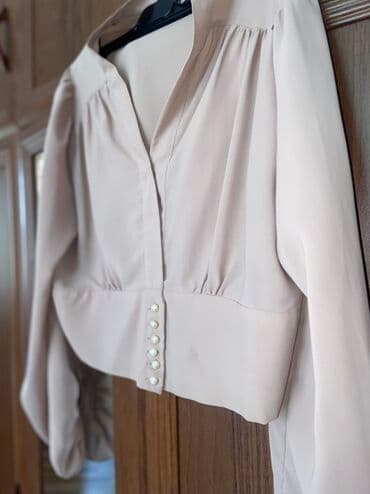 toxunma qadın köynəkləri: Zərif qadın bluzası – krem/şampan rəngi - Marka: I Am (etiketdə “40” — 1