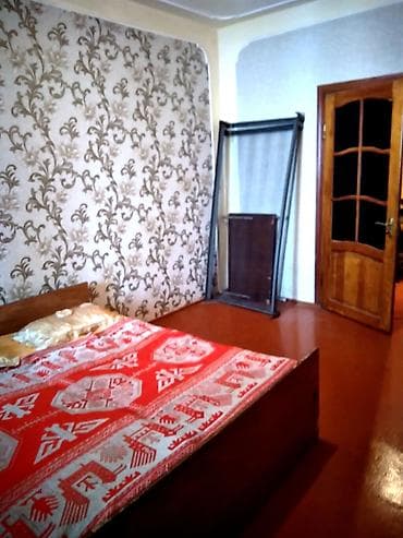 kiraye ev nermanovda: Mərkəzi Hərbi Hospitalın yanında, "8 Noyabr" metrosunun çıxışındakı 9 — 5