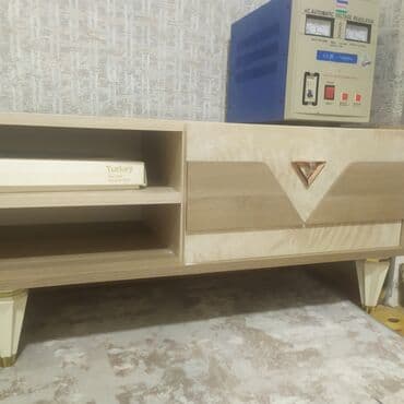 ikinci el çalışma masası: İşlənmiş, Düz TV altlığı, Polkalı — 4