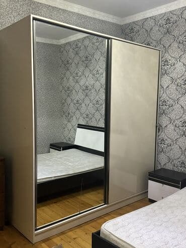 Вторичное жилье: Köhnə təmirli, tam mebellı geniş mənzil interyeri. - Geniş zal — 8