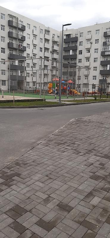 dasinmaz emlak agentliyi: Hövsan qəsəbəsində 4 otaqlı mənzil 1 mərtəbə Ünvan: Bakı şəhəri — 5