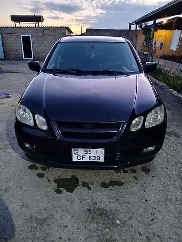 Mitsubishi Airtrek, qara rəng, universal kuzov. Texniki və