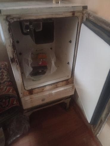 epilyator satilir: 1 qapılı Saratov Soyuducu Satılır, rəng - Ağ — 2