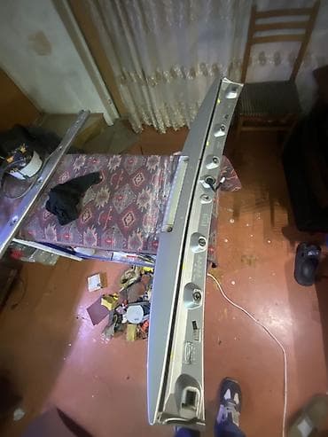 üst baqaj: Məhzun: Dam relsləri və yan qoruyucu moldinqlər dəsti Təsvir: - — 2