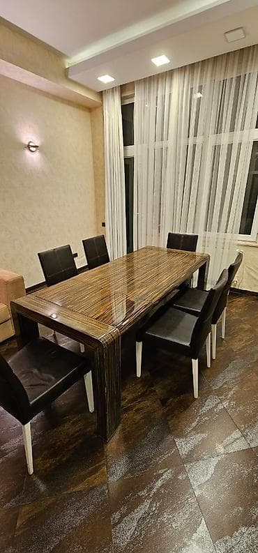 Для гостиной, Б/у, Прямоугольный стол, 6 стульев at lalafo.az Для гостиной, Б/у, Прямоугольный стол, 6 стульев