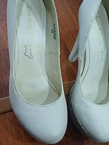 xanimlar: REAL ALİCİYA ENDİRİM 1-2 defe Geyinilib çoxdan 35razmer Brend: EVA — 2