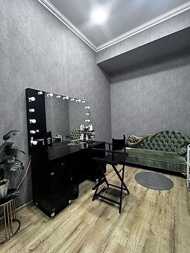 600 azn otaq arendaya verilir. isiqsu daxildir elave persiyon haqqi