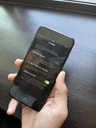 IPhone 7, 32 GB, Qara, Barmaq izi lalafo.az -da IPhone 7, 32 GB, Qara, Barmaq izi