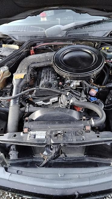 usax masini: Mercedes-Benz 190: 2 l | 1990 il Sedan — 3