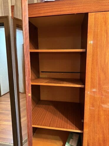 Ev üçün digər mebel: Açılan, 3 qapılı Düz dolab, Qarderob, paltar dolabı — 2