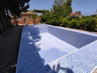 işlənmiş qaplar: Xüsusi hovuz üçün mozaika üzləmə və bitirmə xidməti Təsvir: - Beton — 11