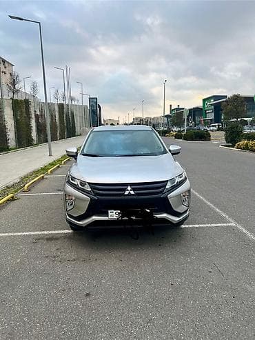 mitsubişi: Mitsubishi Eclipse Cross – gümüş rəngli kompakt krossover. Texniki və — 5