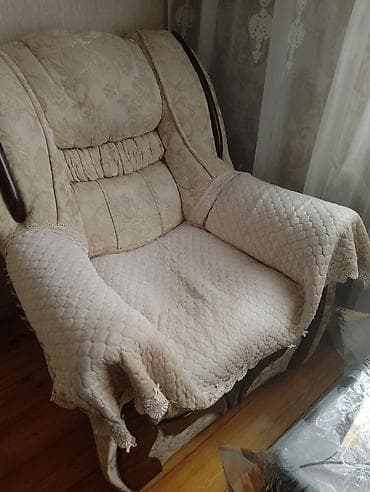 nivelir satilir: Klassik divan, Divan — 2