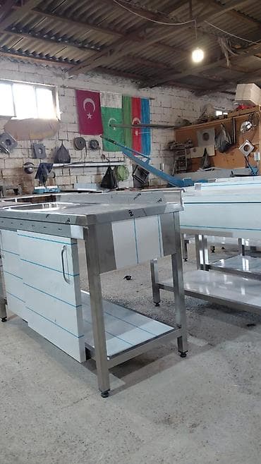 Biznes üçün avadanlıq: Paslanmayan poladdan peşəkar mətbəx moykası və iş masası - Material — 3