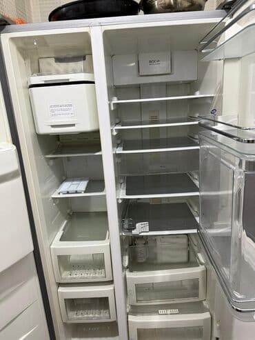 İşlənmiş 2 qapılı Soyuducu Satılır, rəng - Gümüşü, Dispenserli