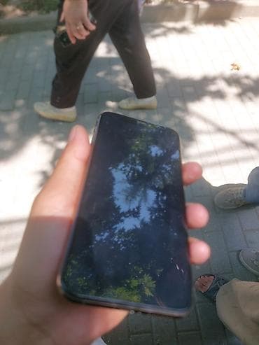alfa modem: IPhone 11 Pro, Qızılı, Simsiz şarj — 2