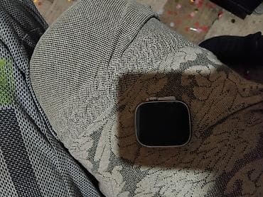Apple Watch Ultra, model A297 (ekranda göstərilir). Kvadrat korpus — 8