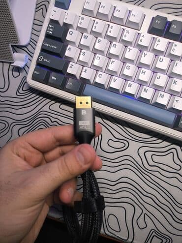 ekran wekileri: Dısplay port kabel 1 metrdir DP 2.1 di 8K 120 hz 4k 240 hz 2k 480 hz — 2