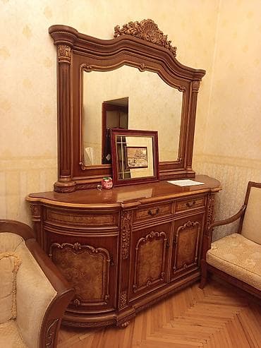 salon mebileri: Klassik üslubda premium qonaq otağı mebel dəsti. Tərkibi: - Böyük — 2