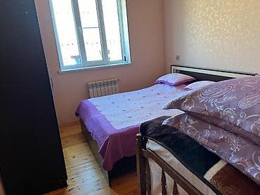 kirayə otaqlar: Mingəçevir şəhəri,Kənar küçəsi 26B ünvanında yerləşir.2 mərtəbədən — 3