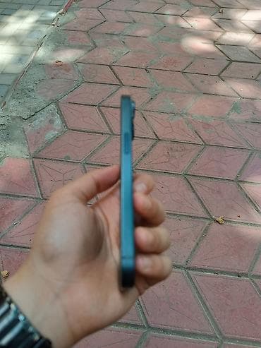panel radiator: 256 GB, Qara — 3