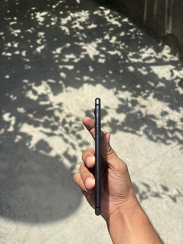 samsung s3350 ch@t 335: IPhone 8 Plus, Qara, Barmaq izi — 2