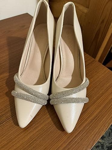 deri plaş: Tuflilər, Derimod, Ölçü: 38, rəng - Bej, Yeni — 1