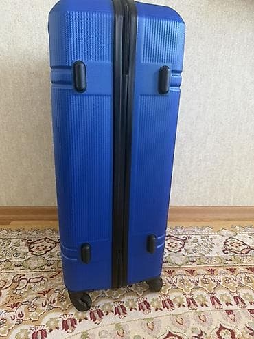 Sərt gövdəli, böyük ölçülü təkərli çamadan - Rəng: Parlaq mavi -