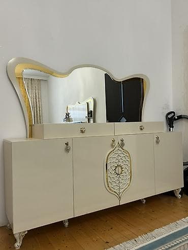 Qonaq otağı dəstləri: Jurnal masası, Dolab, Divan — 5
