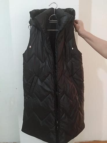 Qadın üçün jilet satılır.25AZN.Yenidir sıx olduğu üçün satılır.Kim — 1