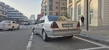 mersedes satilir: Mercedes-Benz C-Class: 2.2 l | 2000 il Sedan — 5